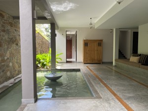 Lanka 8       